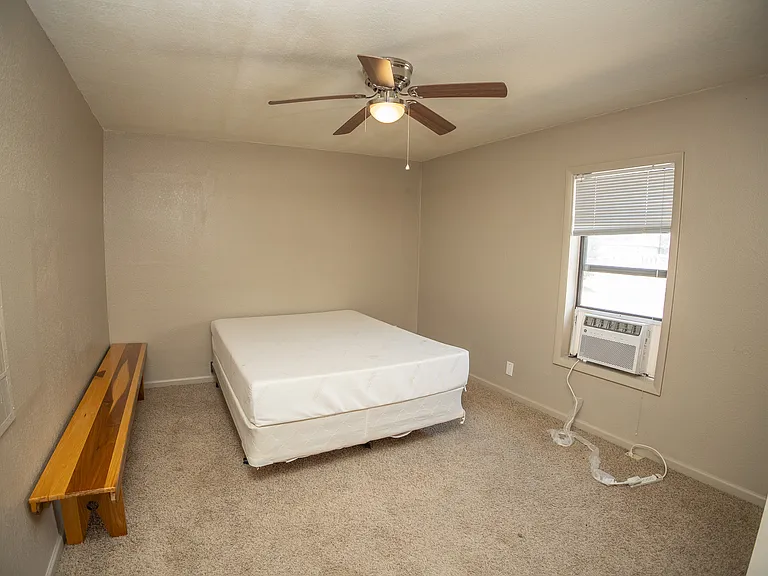 1101 Madison St #1 — Photo 11