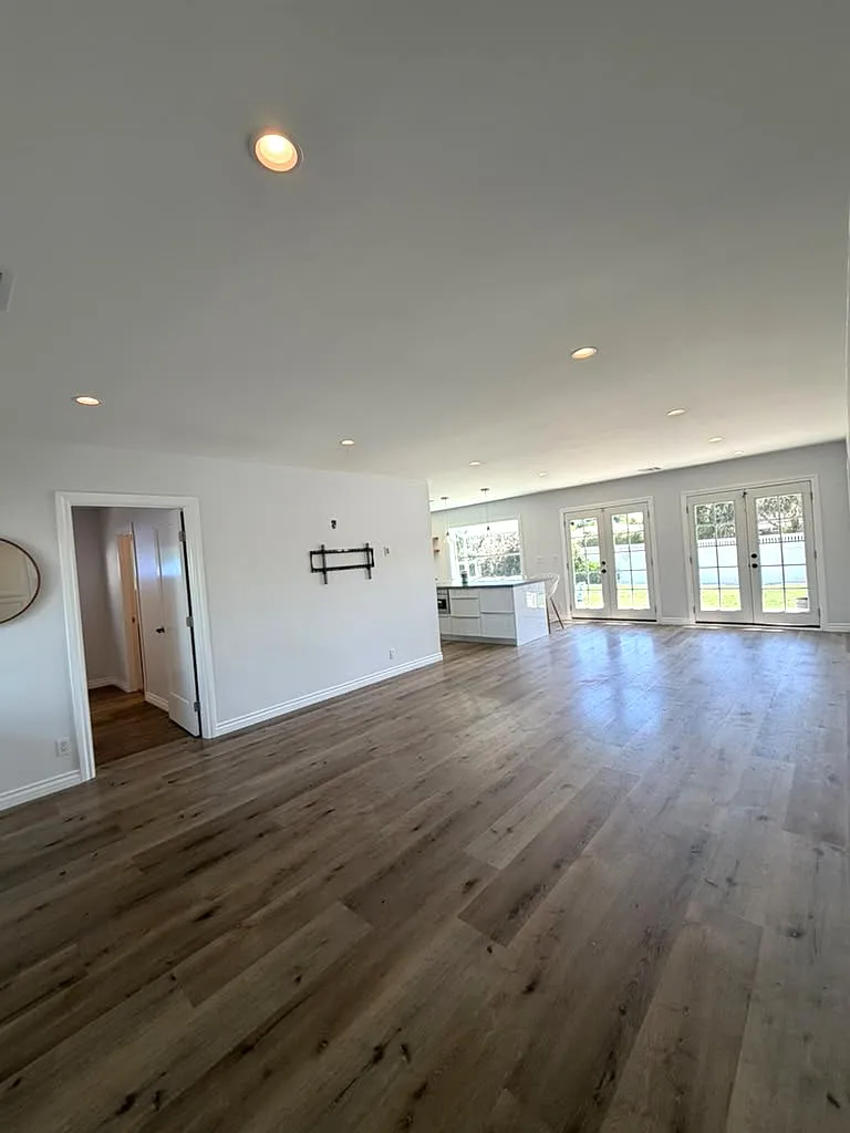 4 bed, 1450 sqft, $4,450 — Photo 4