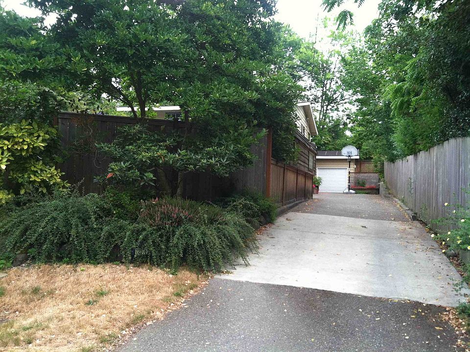 1st image of 12516 39th Ave NE