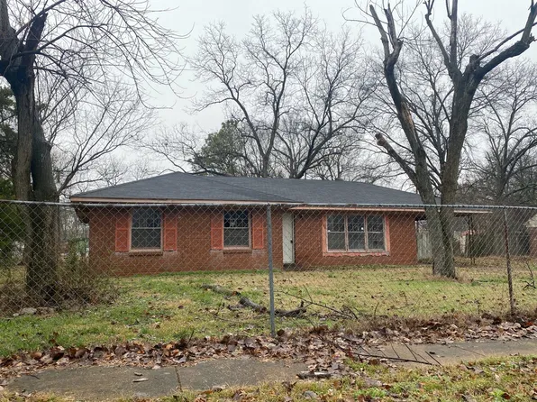 504 Hamilton St, West Memphis, AR 72301