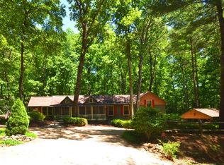 1904 W Lakeshore Dr, Landrum, SC 29356