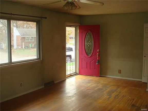 3rd image of 417 Hawthorne Dr