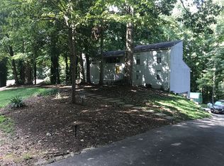 221 Overbrook Dr, Winston Salem, NC 27107