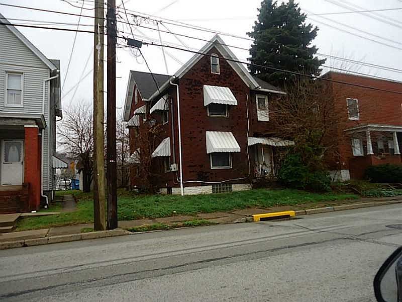 1st image of 107 S 3rd St