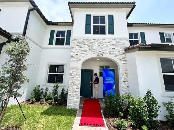 12219 NW 23rd Pl, Miami, FL