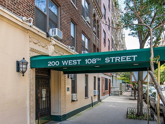 3rd image of 200 W 108th St APT 5D