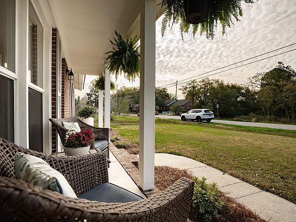 5th image of 662 Schooner Rd