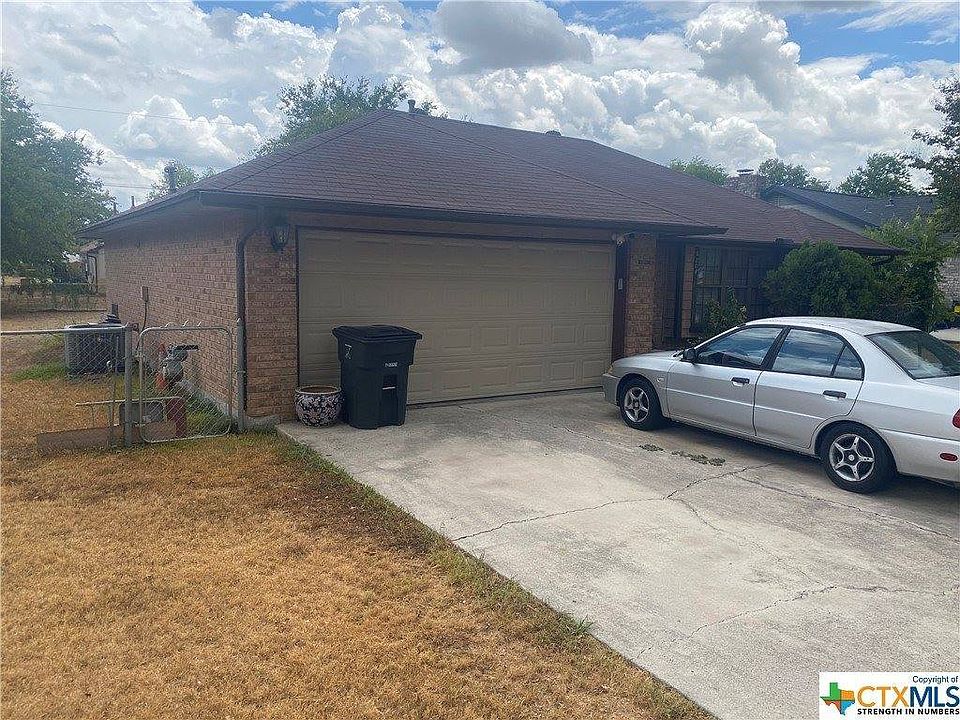 1st image of 3204 Timber Oak Dr