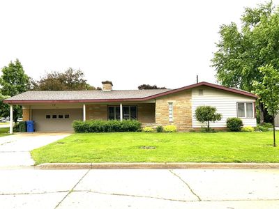 244 Valley Manor Dr, Cresco, IA, 52136