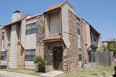 1st image of 401 12th Ave #207