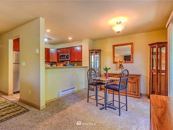 5th image of 208 Mountain Park Blvd SW #E103