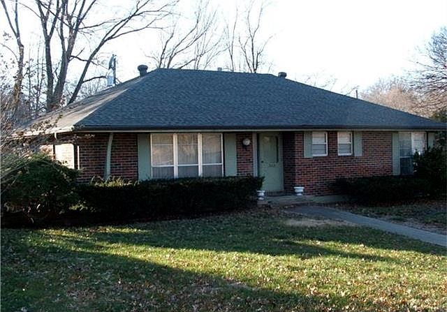 2nd image of 3012 S Seminole Dr