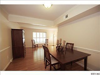 3rd image of 4415 Simsbury Rd
