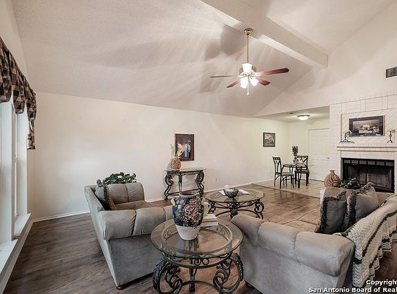 2nd image of 902 Amberstone Dr