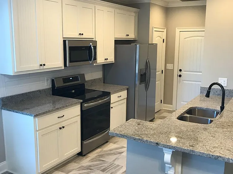 1100 Runningvine Ln — Photo 9