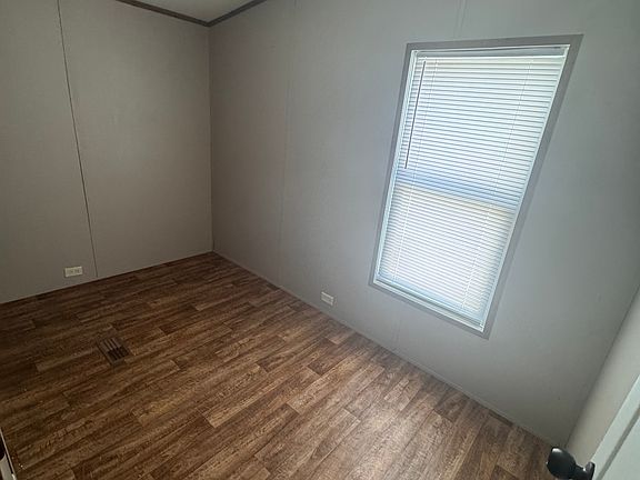 3rd image of 5100 E Johnson Ave #403 & 387