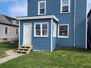 207 5th St S #4, Virginia, MN 55792