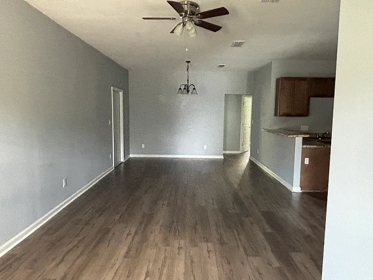2344 Quazar Cir — Photo 2