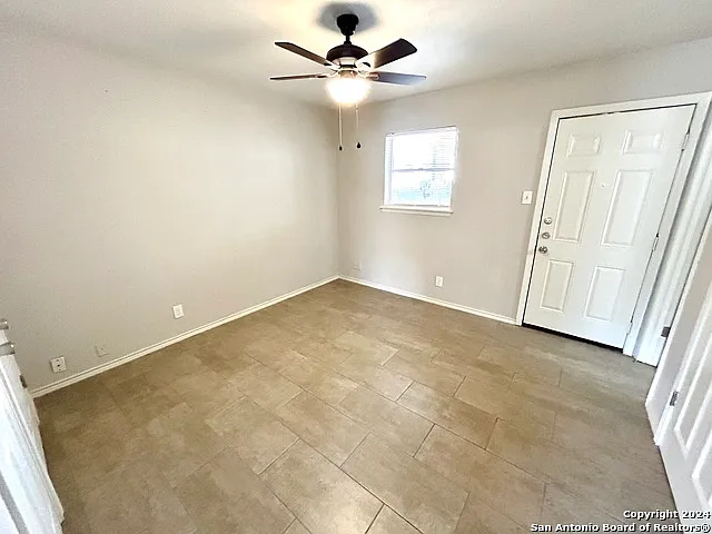 643 W Summit Ave #12 — Photo 7