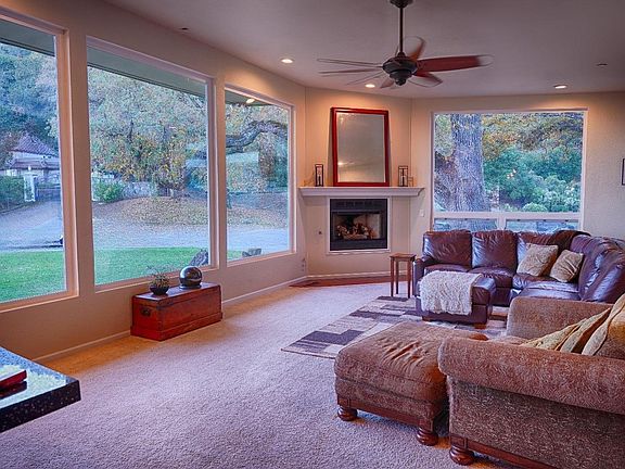3rd image of 9933 Longview Lane