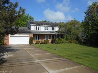 7590 Som Center Rd, Solon, OH 44139