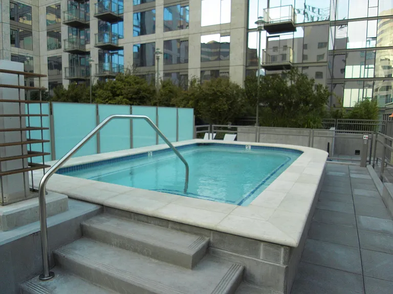 jacuzzi