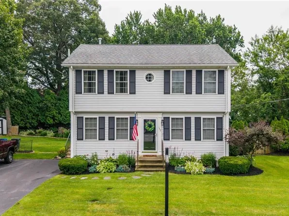 152 Concord Ave, Cranston, RI 02910