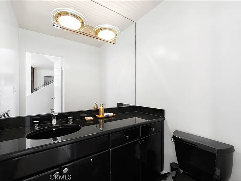 1356 Summitridge Dr — Photo 17