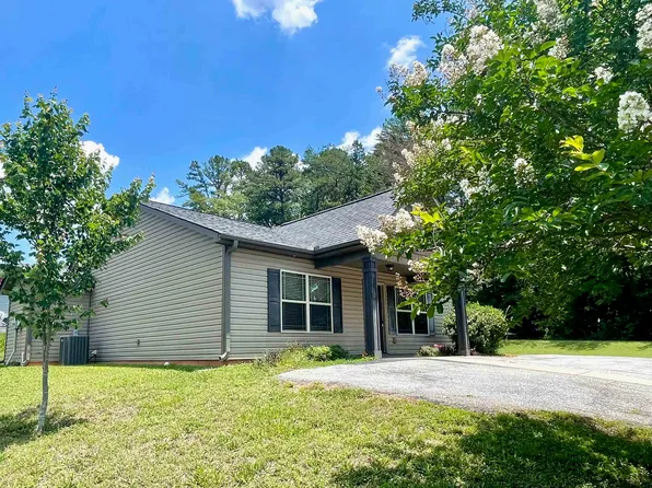 12 Bush St, Inman, SC 29349