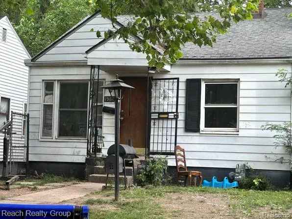 15641 Eastburn St, Detroit, MI 48205