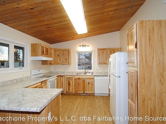 4th image of 1714 Marika Rd