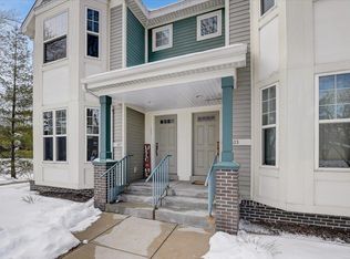 527 E Main St, Sun Prairie, WI 53590