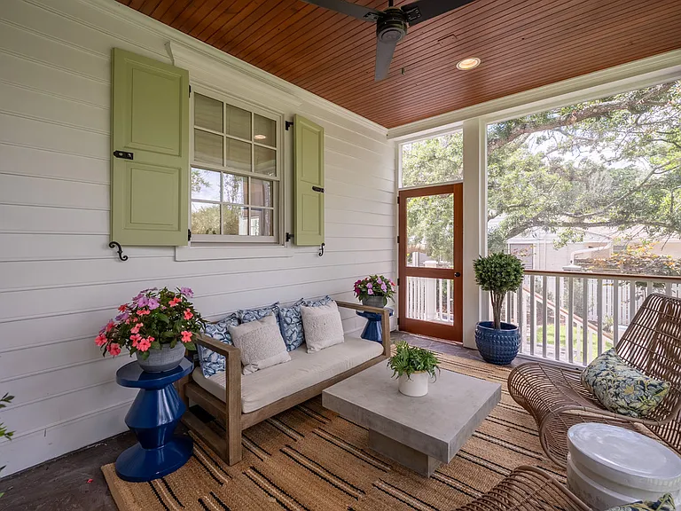 108 Live Oak Dr — Photo 34