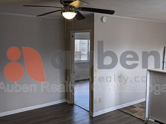 2nd image of 566 Julian Rd