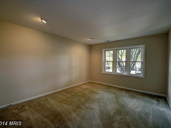 4th image of 1004 Moorefield Hill Pl SW