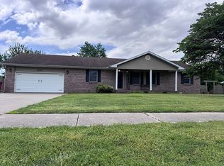 207 Linda Dr, Sikeston, MO 63801
