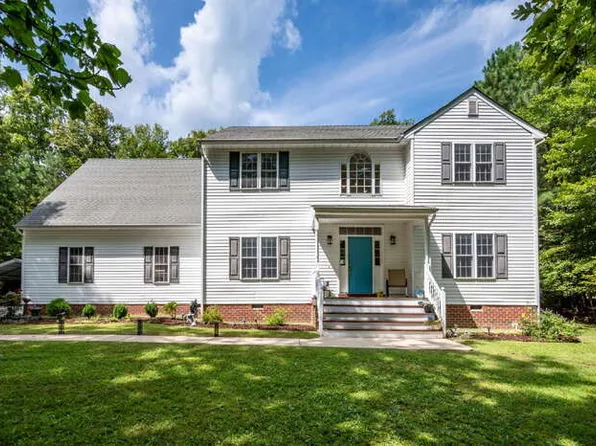 2281 Genito West Ct, Moseley, VA 23120