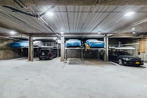 Rented by Nooklyn NYC LLC | media 46