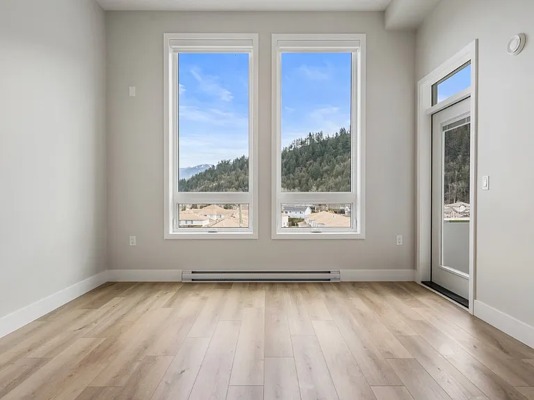 5545 Vedder Rd — Photo 13