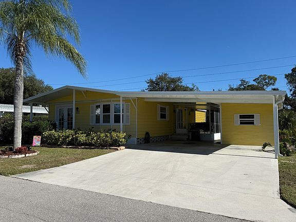 3rd image of 5571 Seven Oaks Dr