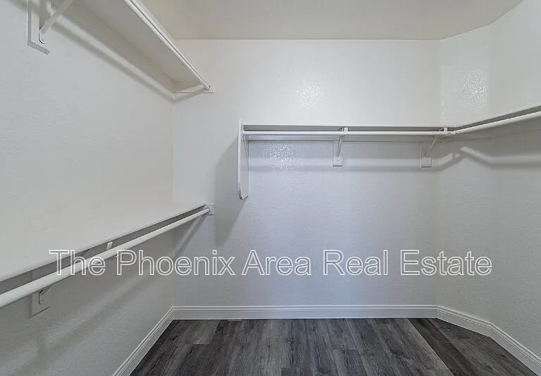 231 S Beverly St — Photo 34