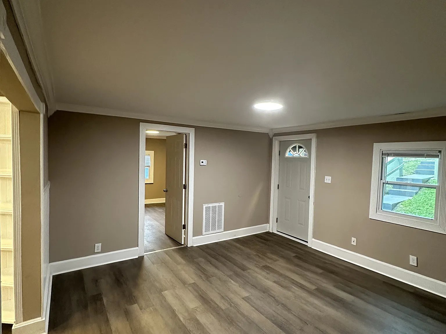 2 bed, 750 sqft, $1,450 — Photo 3