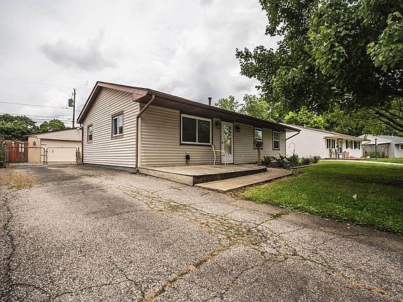 3rd image of 5424 Cove Ave