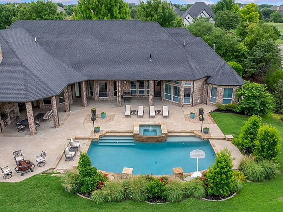 2nd image of 5455 Pebble Creek Dr