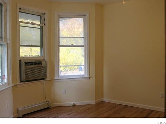 4th image of 48 Ball Ave