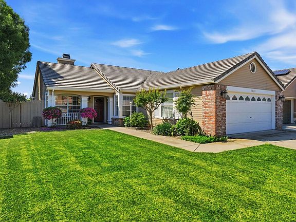 4th image of 4900 Sun Valley Dr