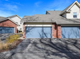 5260 S Acorn Ln, Milwaukee, WI 53221
