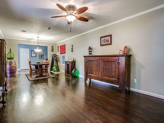 5th image of 257 Larchmont Dr