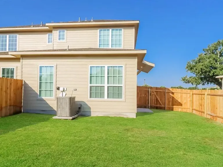 419 Northwood Dr — Photo 6