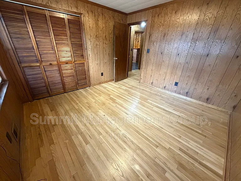 200 Indian Creek Dr — Photo 23